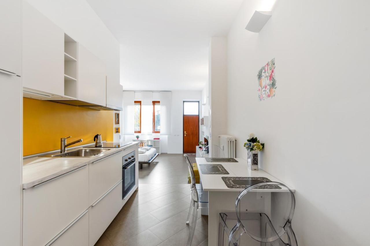 Il Salice - Affitti Brevi Italia Apartment Леко Екстериор снимка