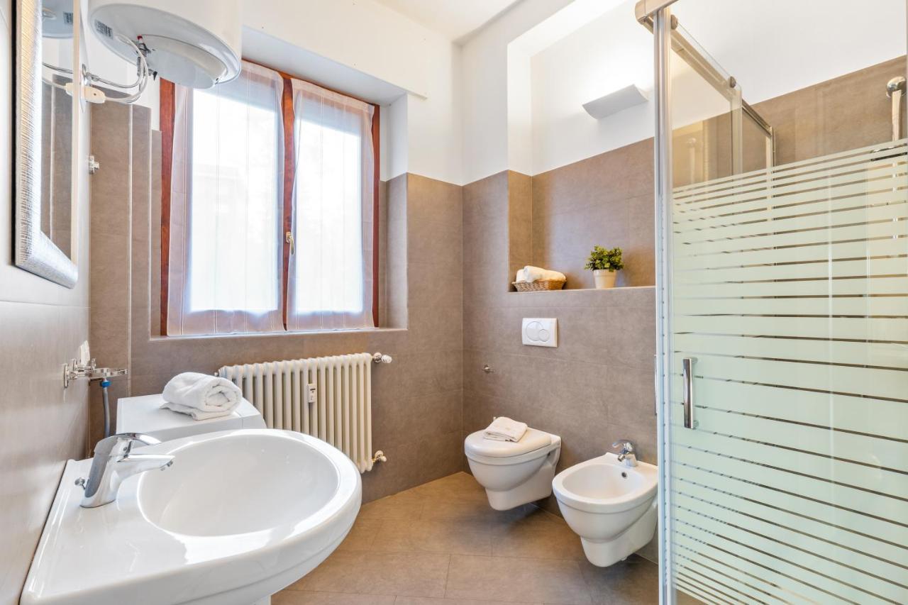 Il Salice - Affitti Brevi Italia Apartment Леко Екстериор снимка